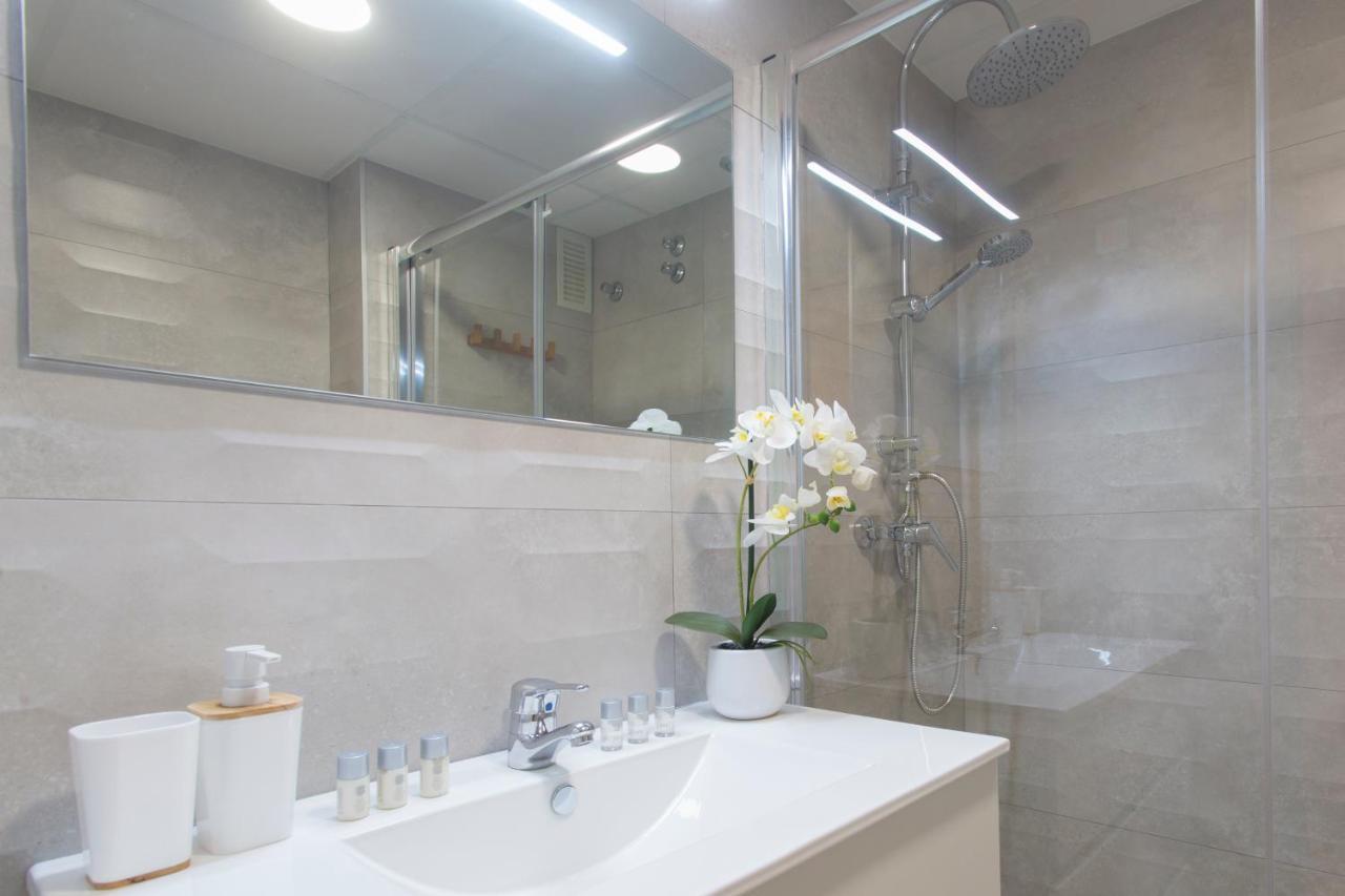 Apartamento Santuario De La Victoria Málaga Esterno foto