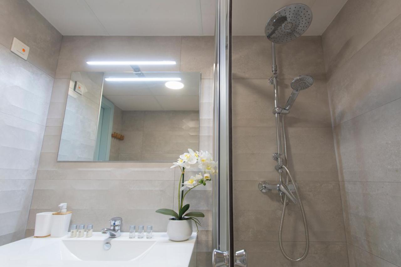 Apartamento Santuario De La Victoria Málaga Esterno foto